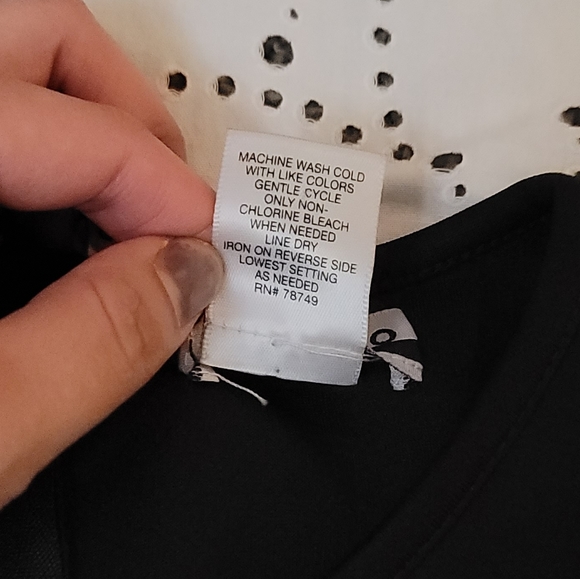 LATTICE BODYCON MINI BLACK DRESS - Picture 6 of 11